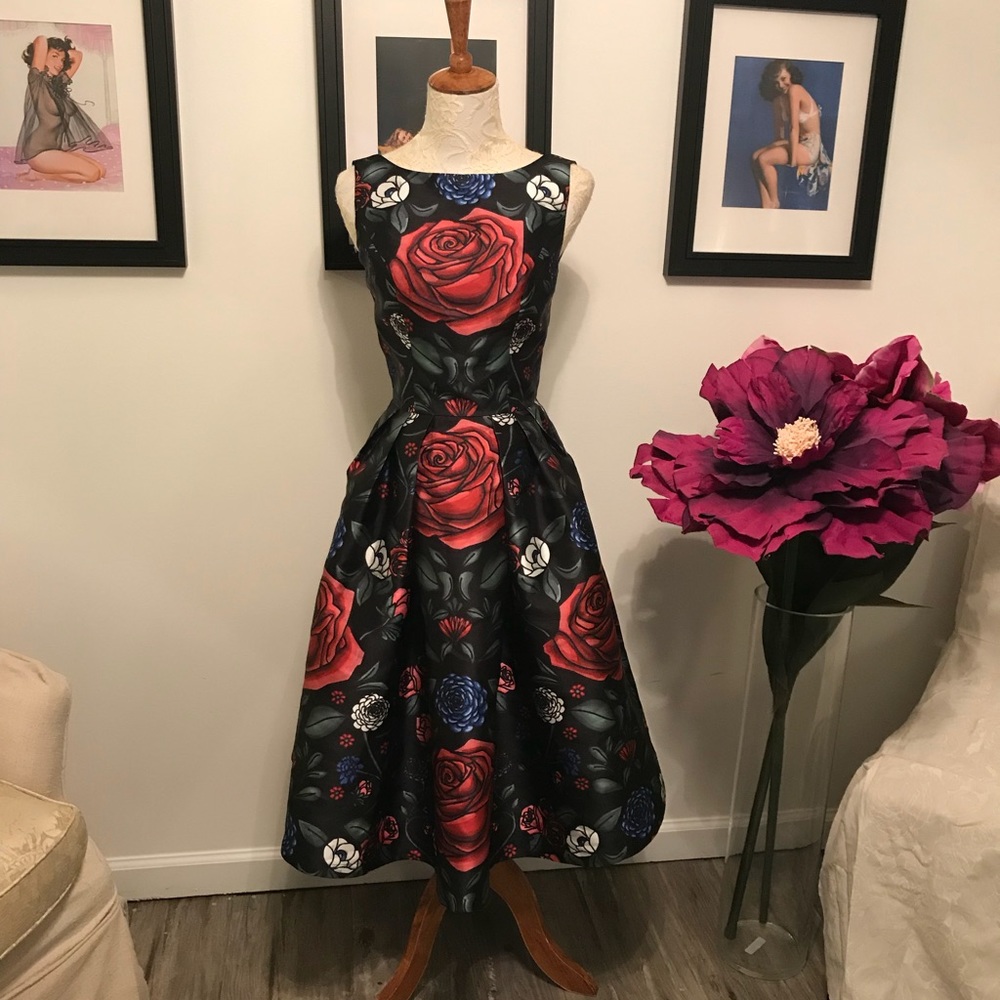 Chi Chi London Tattoo Rose Party Dress Size 2/4